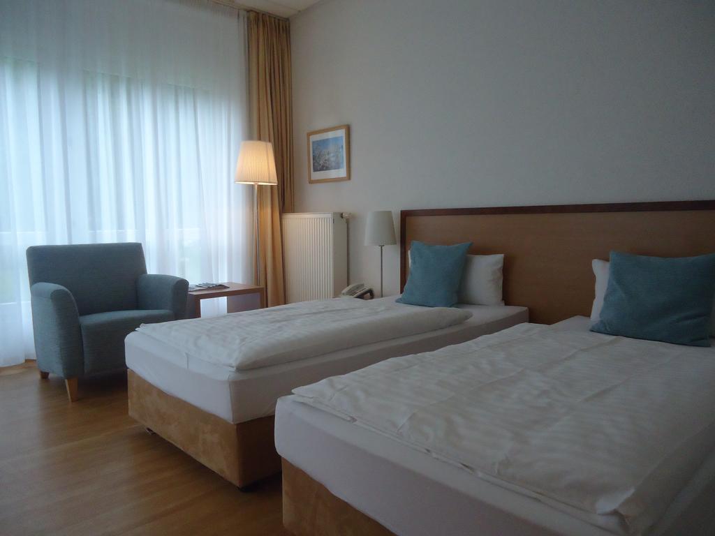 Thiesmann'S Hotel & Restaurant Мильгейм-на-Руре Экстерьер фото